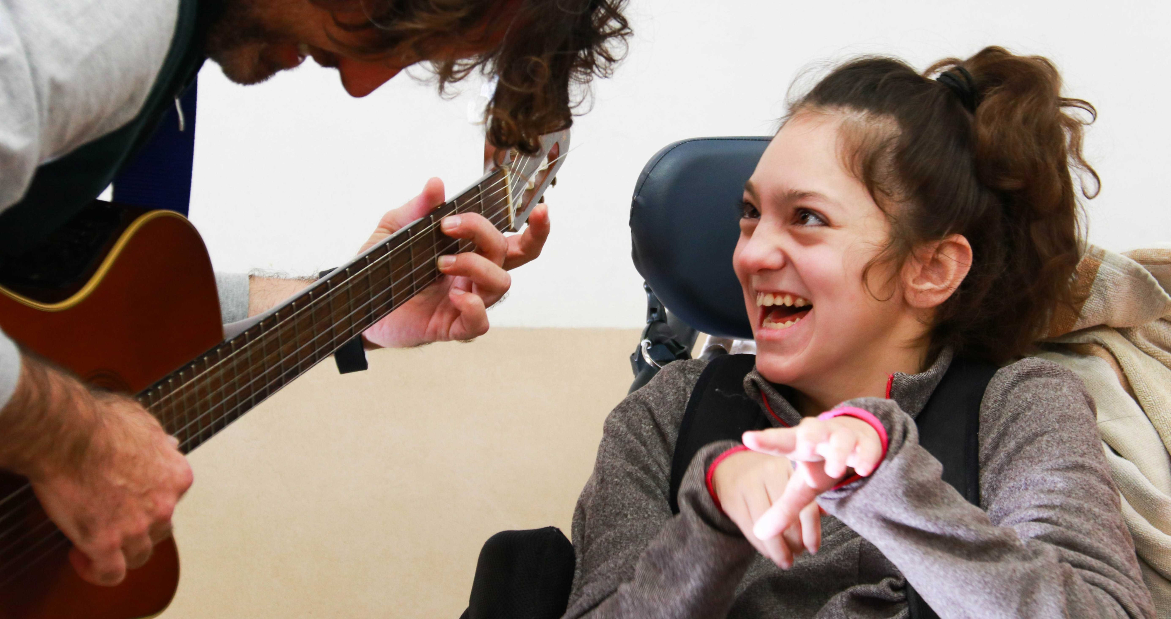 Una alumna de un centro de educación especial / EP