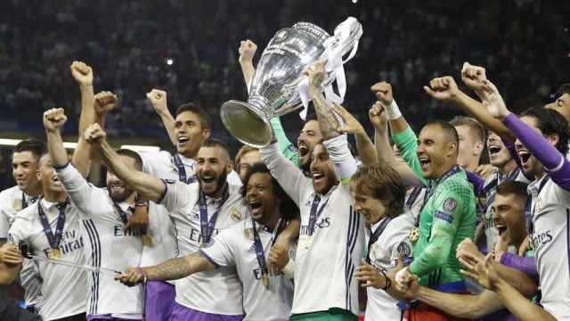 Sergio Ramos levanta la duodécima tas vencer el Real Madrid a la Juventus / REUTERS
