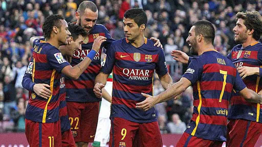 Jugadores del F.C. Barcelona, en un partido de la Liga