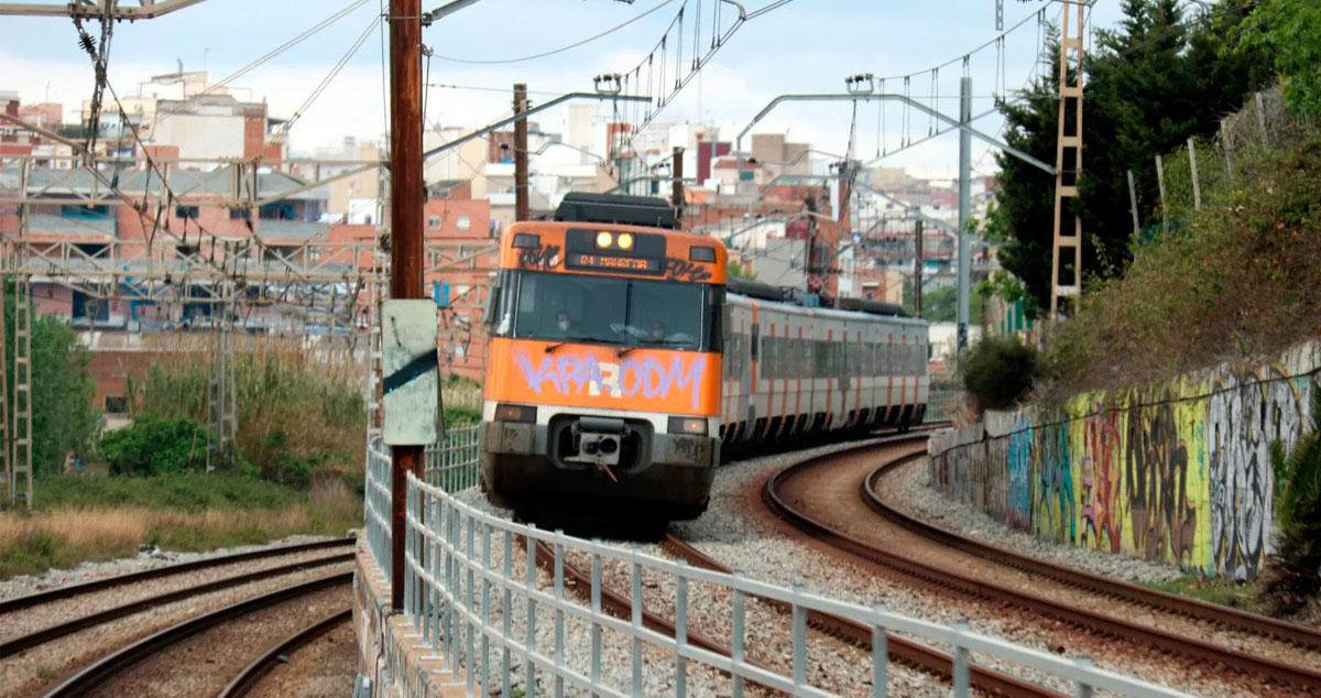 Imagen de un convoy de la R2 de Rodalies de Renfe en Barcelona / CG