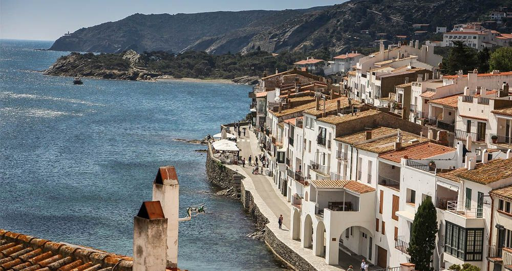 Cadaqués, en la Costa Brava, uno de los municipios más caros / PIXABAY