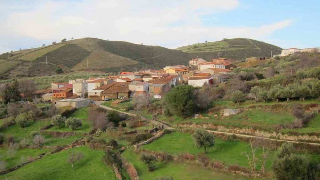 Imagen de un pequeño pueblo sin oficina bancaria / EUROPA PRESS