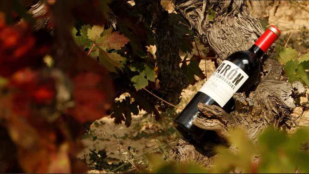 Una botella de Bodegas Tarón  / BODEGAS TARÓN