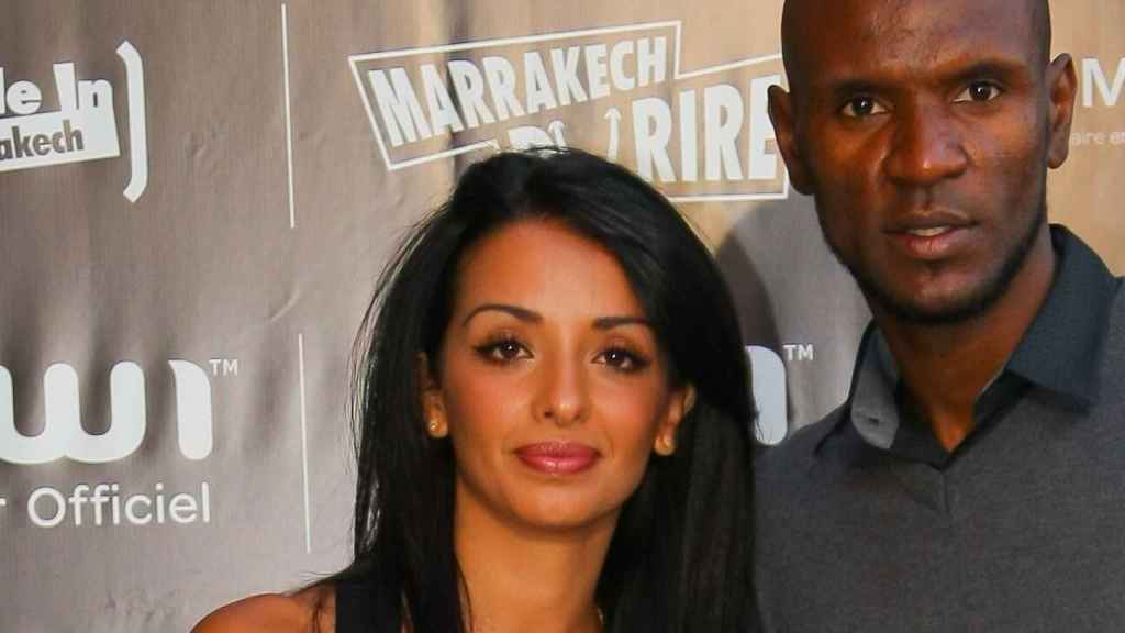 Hayet Abidal comunica el divorcio con el exfutbolista del Barça / EFE