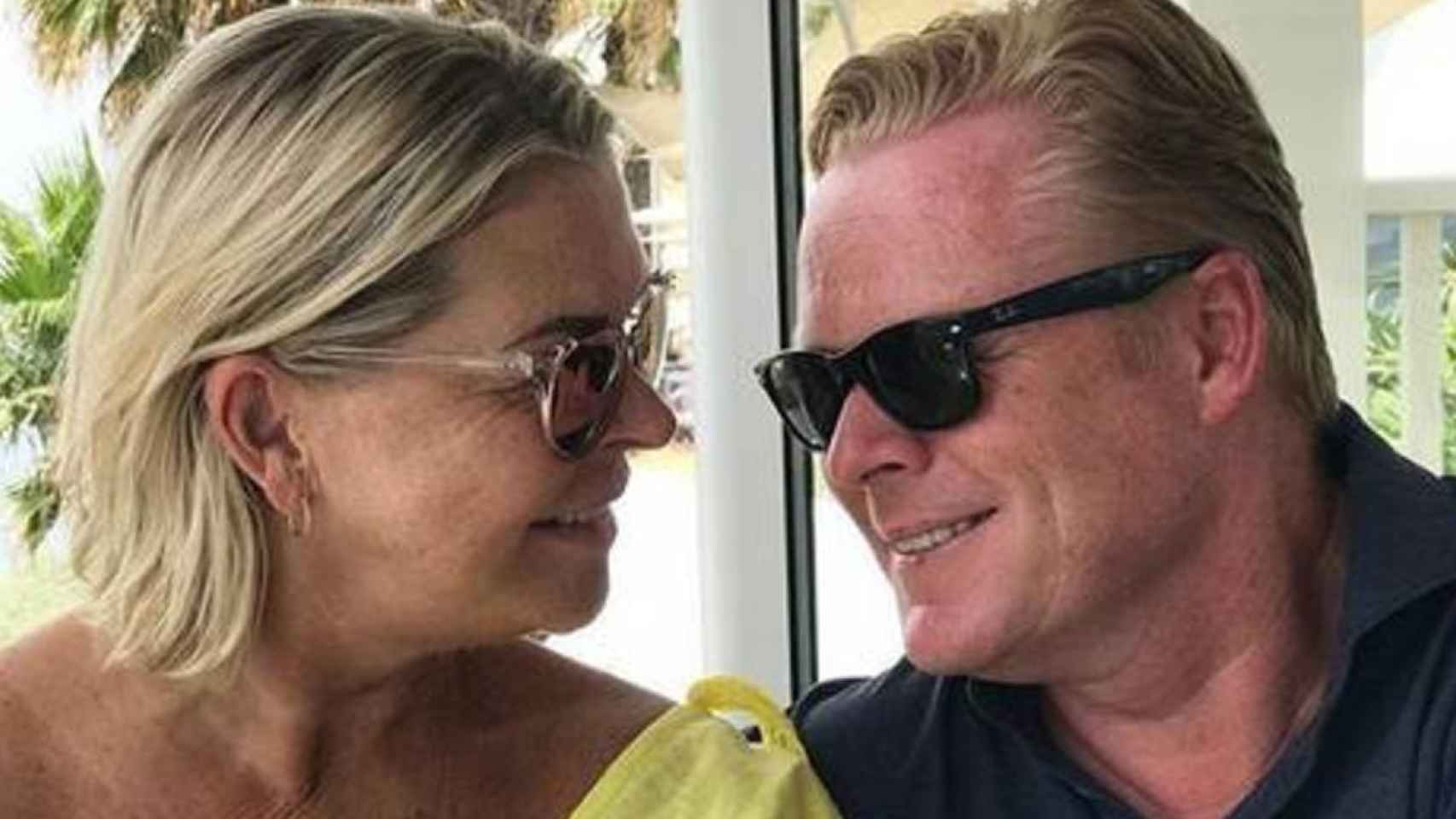 Ronald Koeman disfruta de unos días de relax en Marbella junto a su mujer