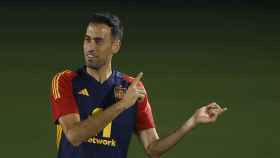 Sergio Busquets, durante un entrenamiento con España en el Mundial de Qatar / EFE