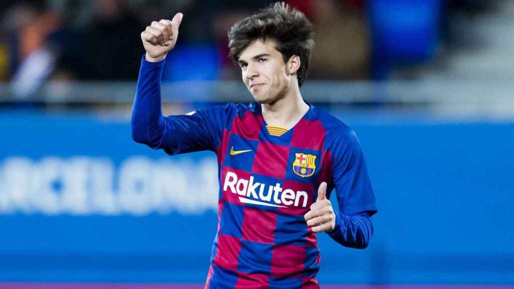 Riqui Puig en un encuentro del Barça / EFE