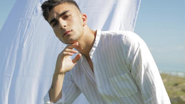 Ferran Torres, posando para una marca de ropa en una imagen de su página web oficial / REDES