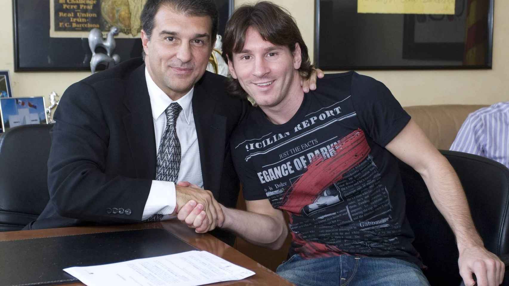 Leo Messi, en una de sus renovaciones con Laporta | FCB