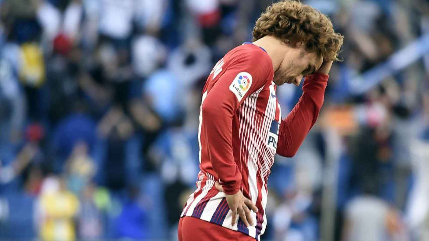 Antoine Griezmann lamentando una acción con el Atlético de Madrid / EFE