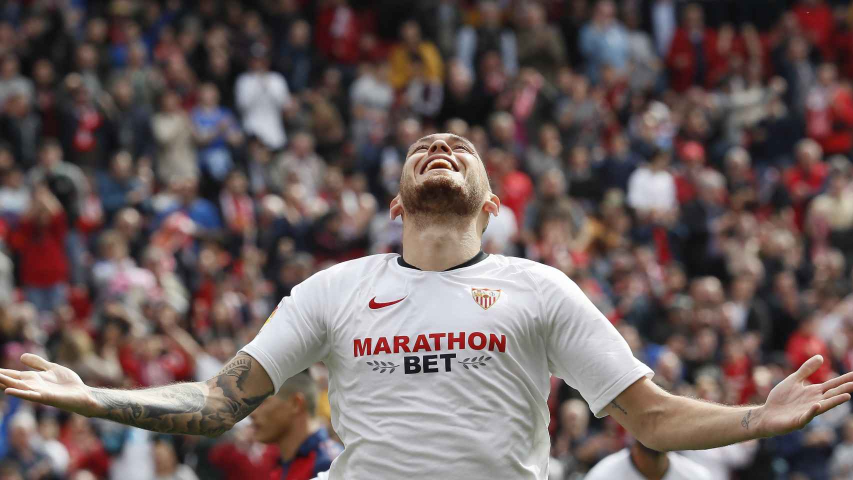 Lucas Ocampos celebra un gol del Sevilla / EFE