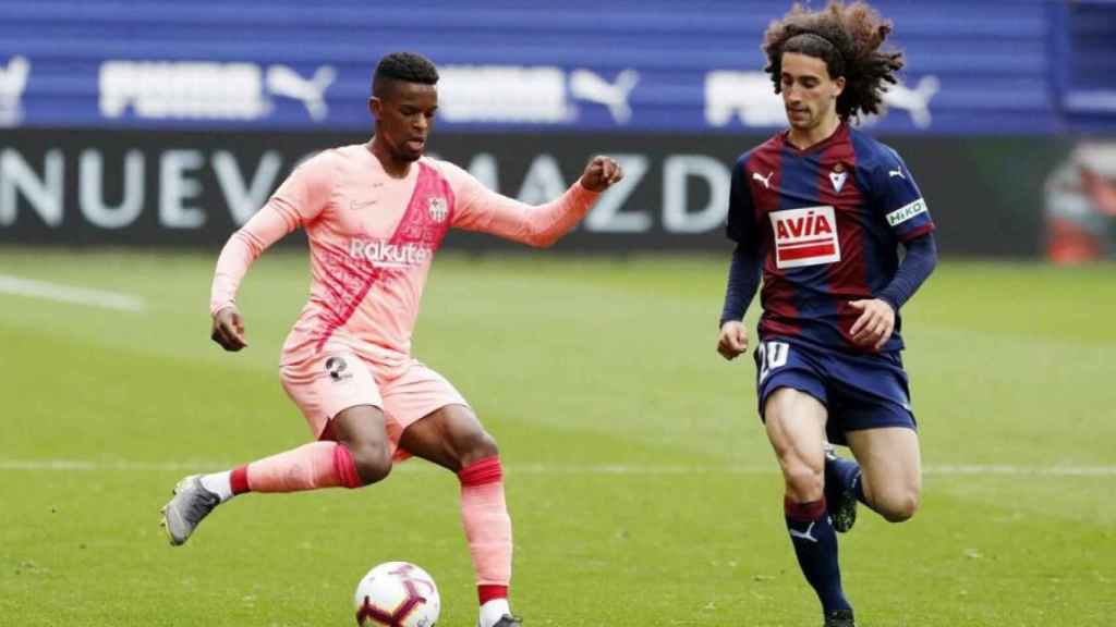 Nelson Semedo con Marc Cucurella en un Eibar-Barça / EFE