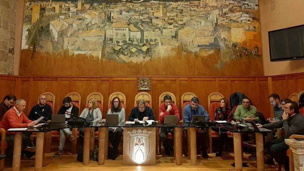 Un pleno en el Ayuntamiento de Montblanc (Tarragona) / AYUNTAMIENTO DE MONTBLANC