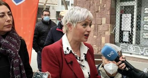 La diputada de Cs en el Parlament, Anna Grau, y la concejal Luz Guilarte, visitando el barrio del Guinardó - CS