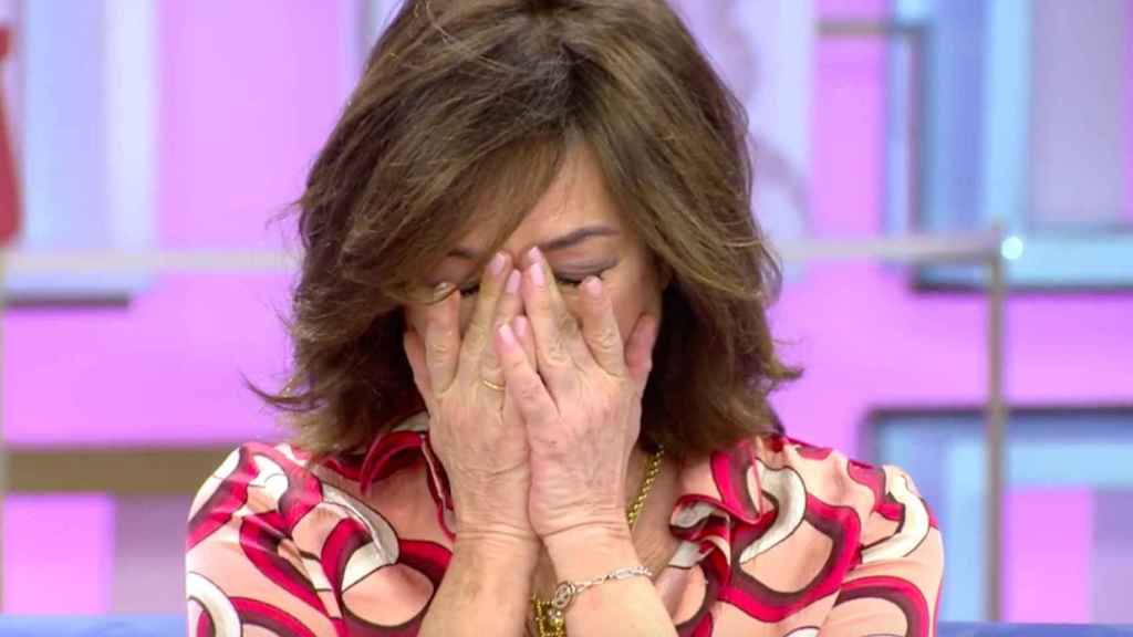 Ana Rosa Quintana rompe a llorar antes de empezar sus vacaciones de verano / MEDIASET