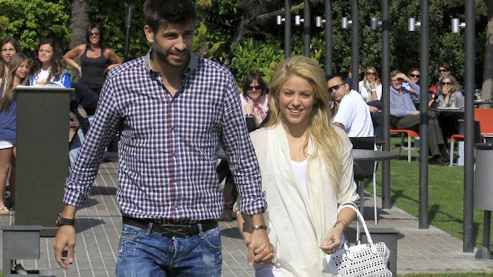 Una foto de archivo de Gerard Piqué y Shakira