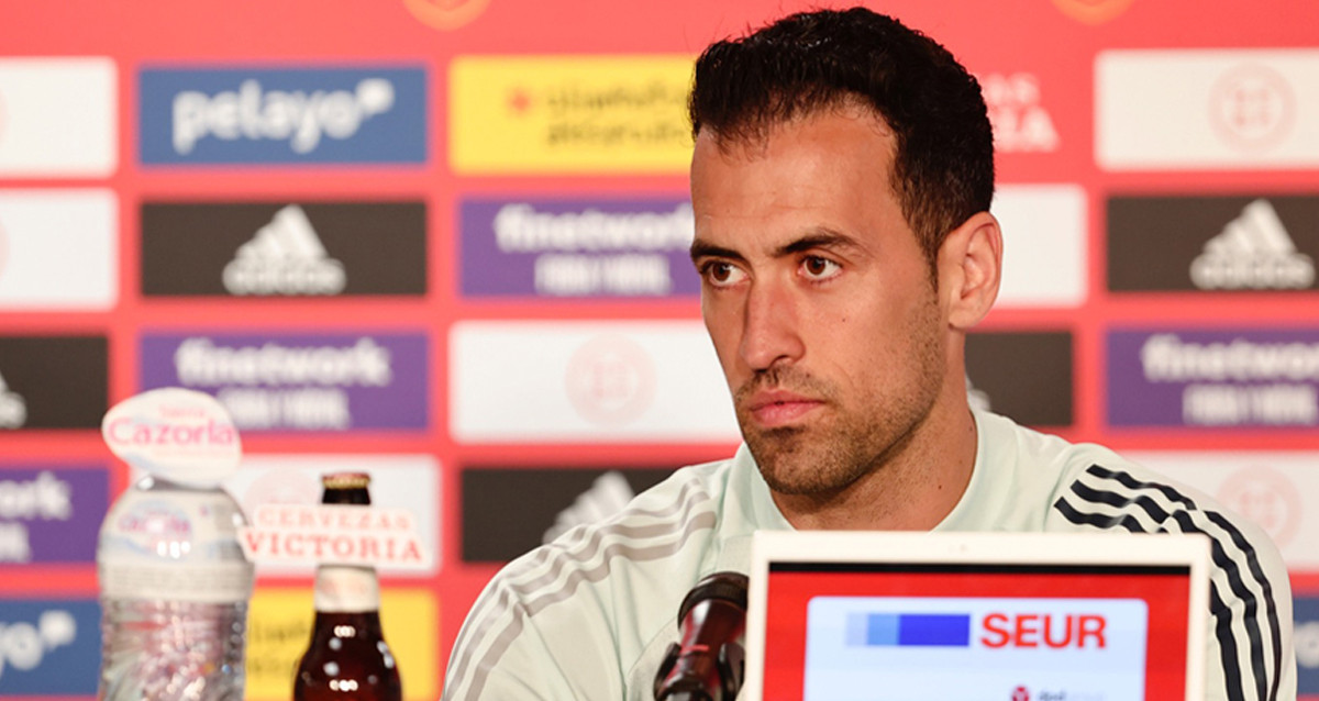 Sergio Busquets, en una rueda de prensa con la selección española / SeFutbol