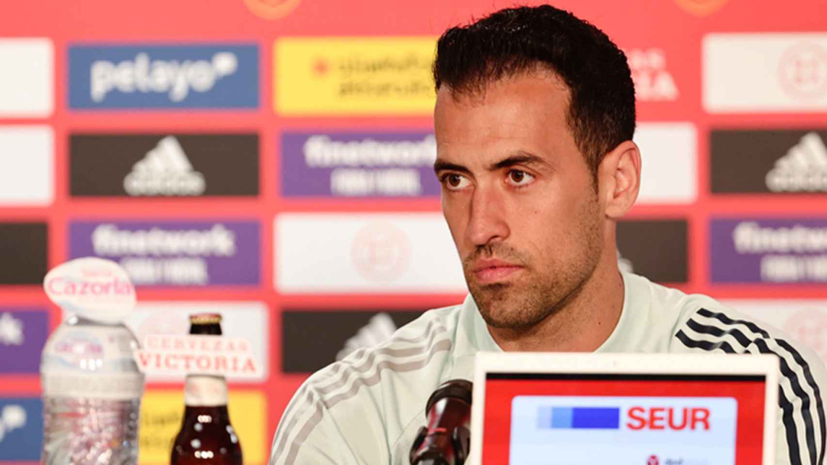 Sergio Busquets, en una rueda de prensa con la selección española / SeFutbol