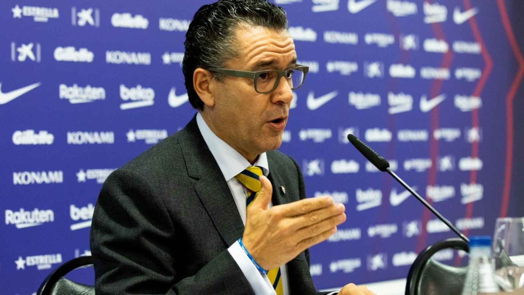 Josep Vives en la rueda de prensa posterior a la reunión de la Junta Directiva / FC BARCELONA