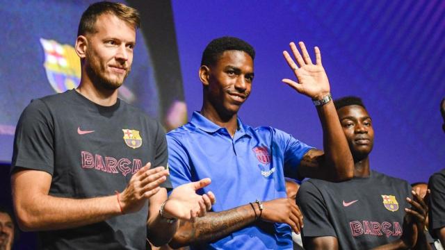 Junior Firpo y Neto, en su presentación con el Barça | EFE