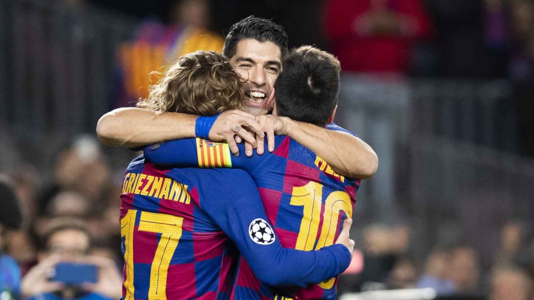 El Barça celebra su triunfo ante el Dortmund y consigue el billete para octavos/ EFE