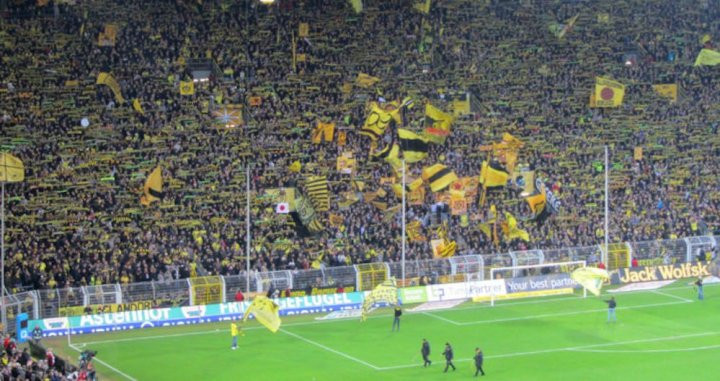 Una foto del Signal Iduna Park / Twitter