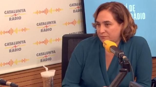 La alcaldesa Ada Colau en una entrevista en Catalunya Ràdio / CAT RÀDIO