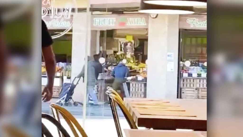 Imagen del ataque a comerciantes en L'Hospitalet de Llobregat (Barcelona) / CG