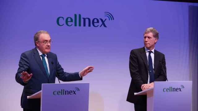 Tobías Martínez, consejero delegado de Cellnex (izq.), y Bertrand Kan, presidente no ejecutivo / CELLNEX