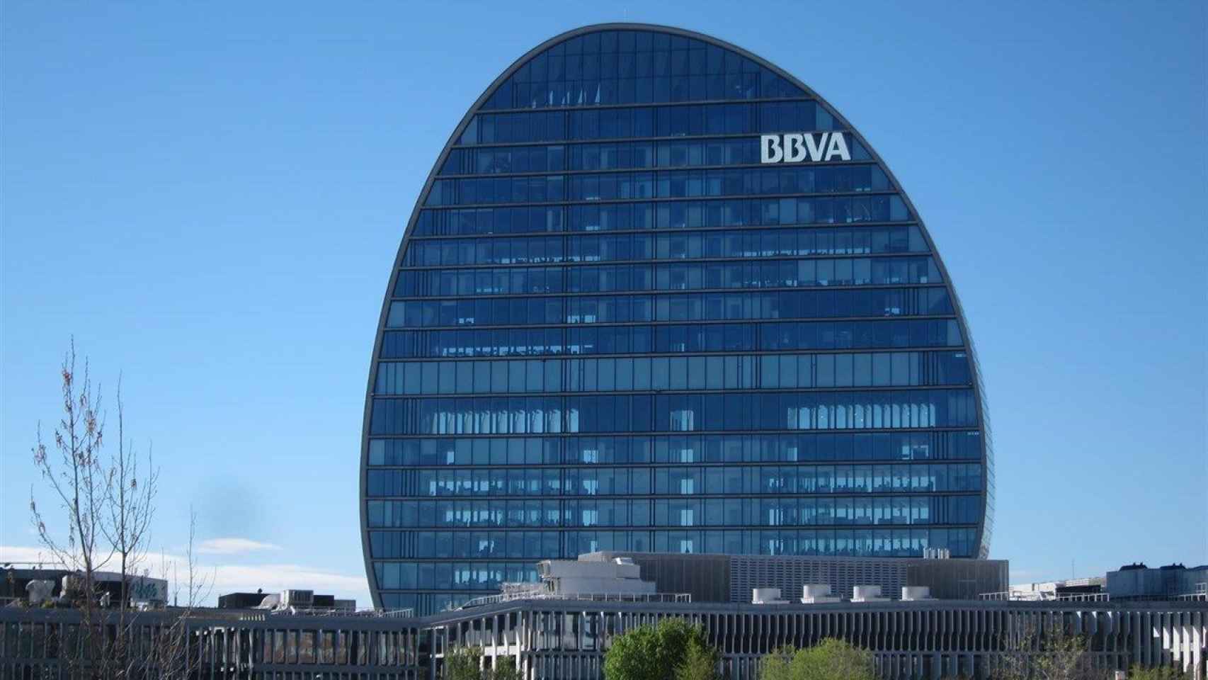 BBVA, junto al Santander y el Banco Popular, traspasarán 3.000 viviendas a Testa Residencial / EFE