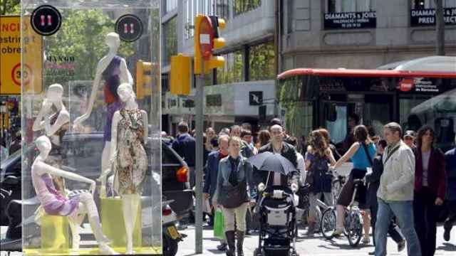 Imagen del Paseo de Gracia de Barcelona lleno de personas / CG