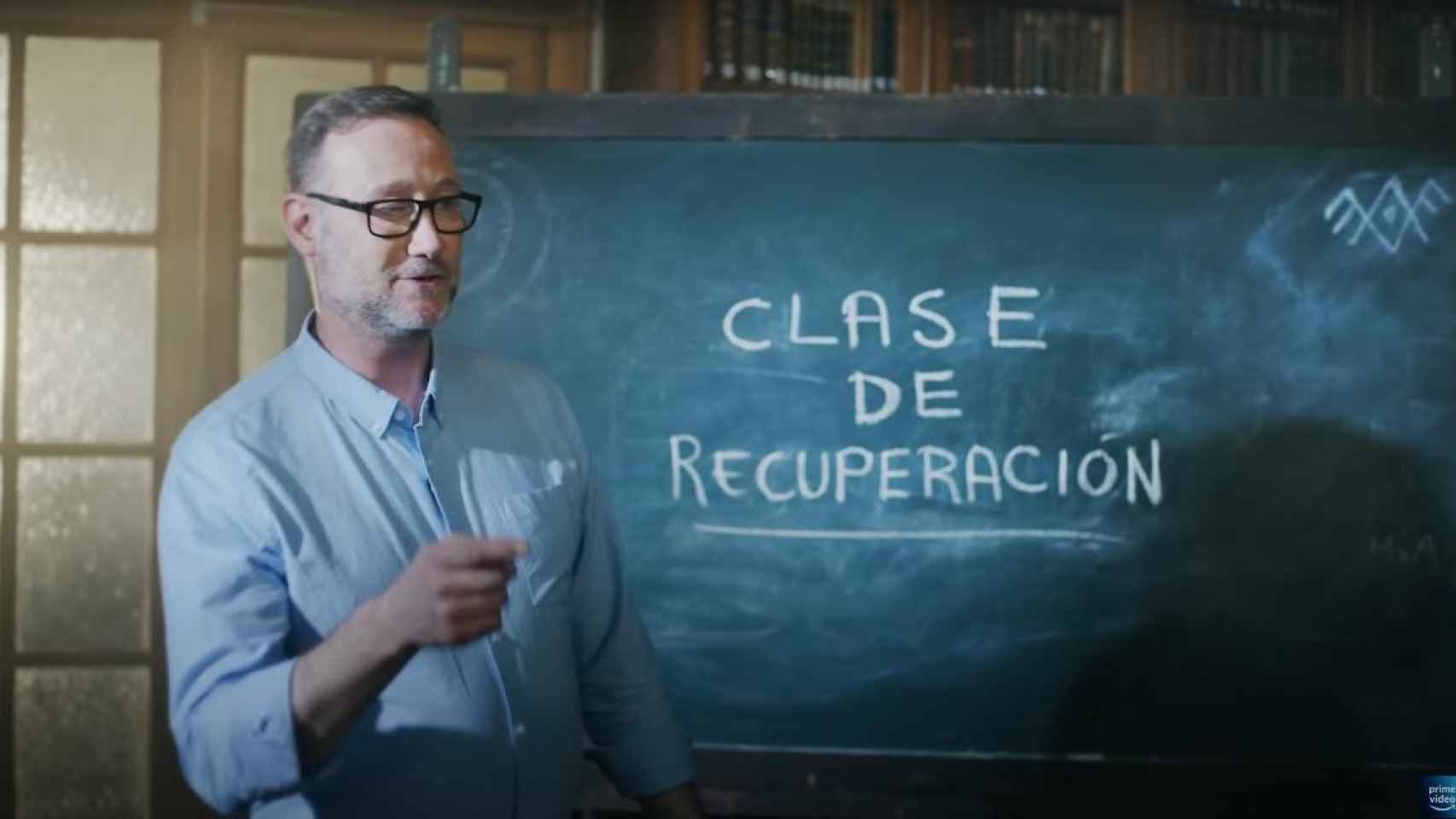 Pedro García Aguado como profesor de 'El internado' / AMAZON PRIME VIDEO