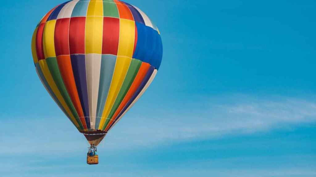 Imagen de un globo aerostático / Aaron Burden en UNSPLASH