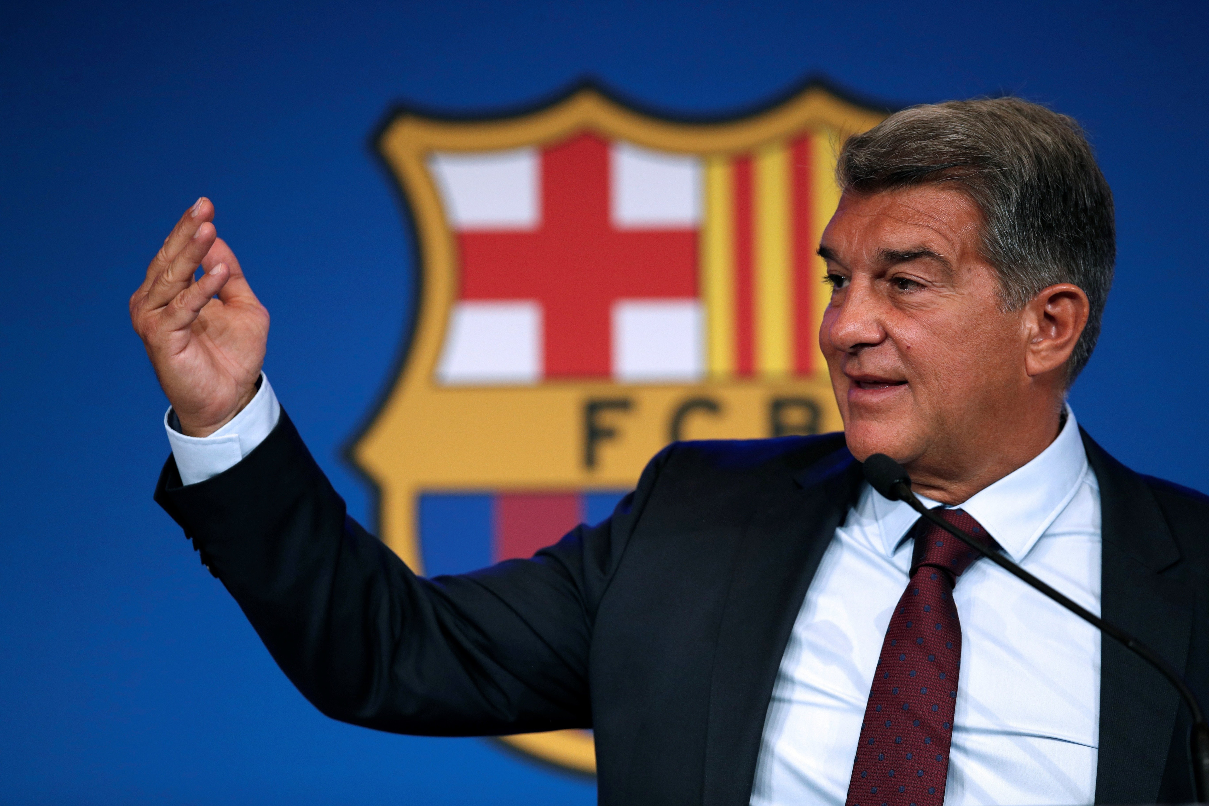 Joan Laporta en la rueda de prensa anunciando el adiós de Messi / EFE