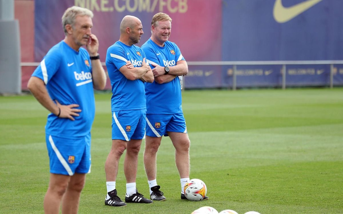 Ronald Koeman entrenando al Barça / FC Barcelona