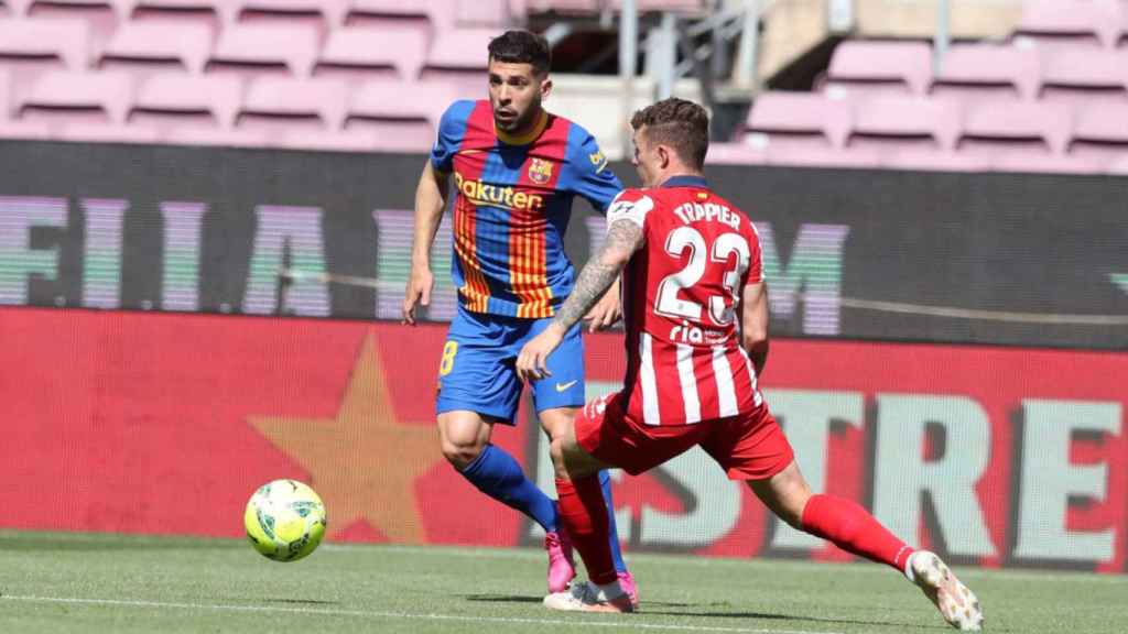 Jordi Alba en una acción contra el Atlético, el pasado curso / FC Barcelona