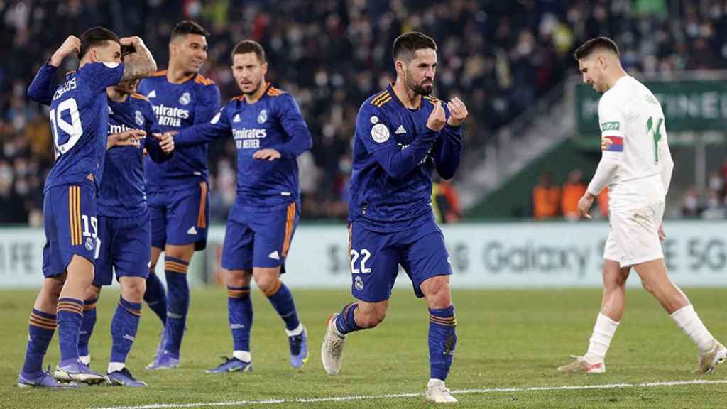 La celebración de Isco por su gol contra el Elche CF / EFE