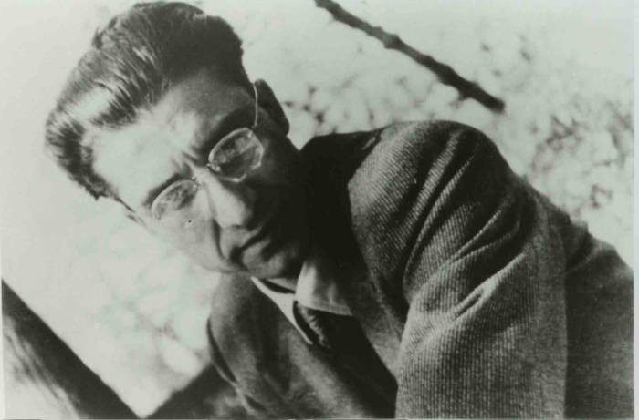 El escritor italiano Cesare Pavese