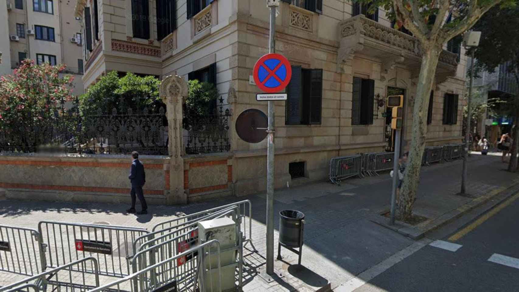 La Delegación del Gobierno en Cataluña, donde el detenido escupió al policía / GOOGLE MAPS