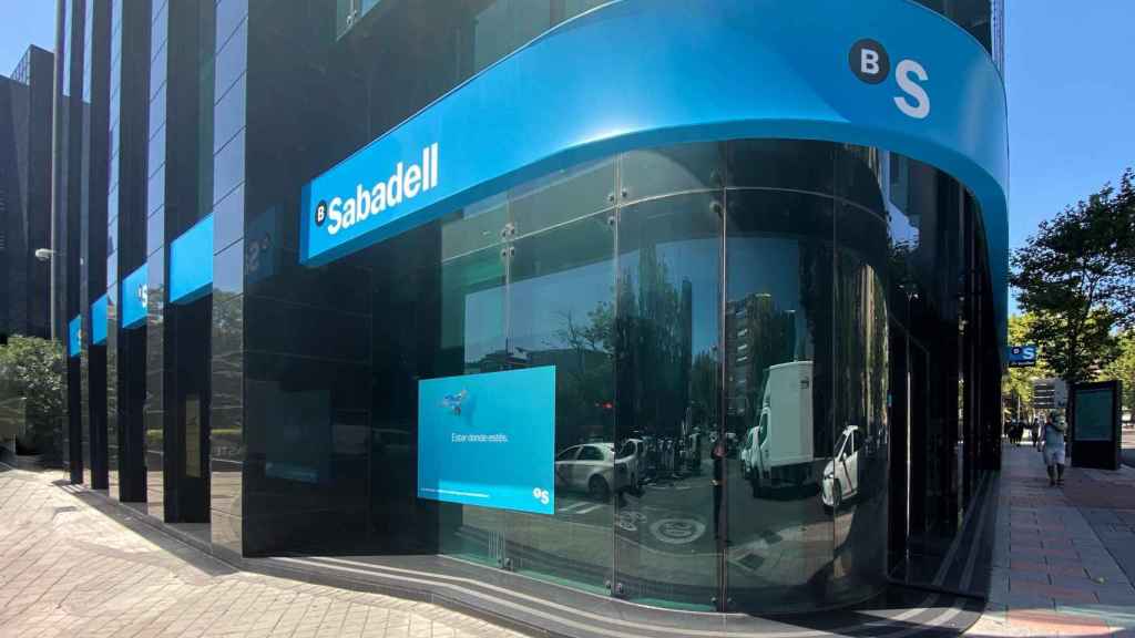 Sede del Sabadell, uno de los bancos que cotizan en el Ibex 35 / EP