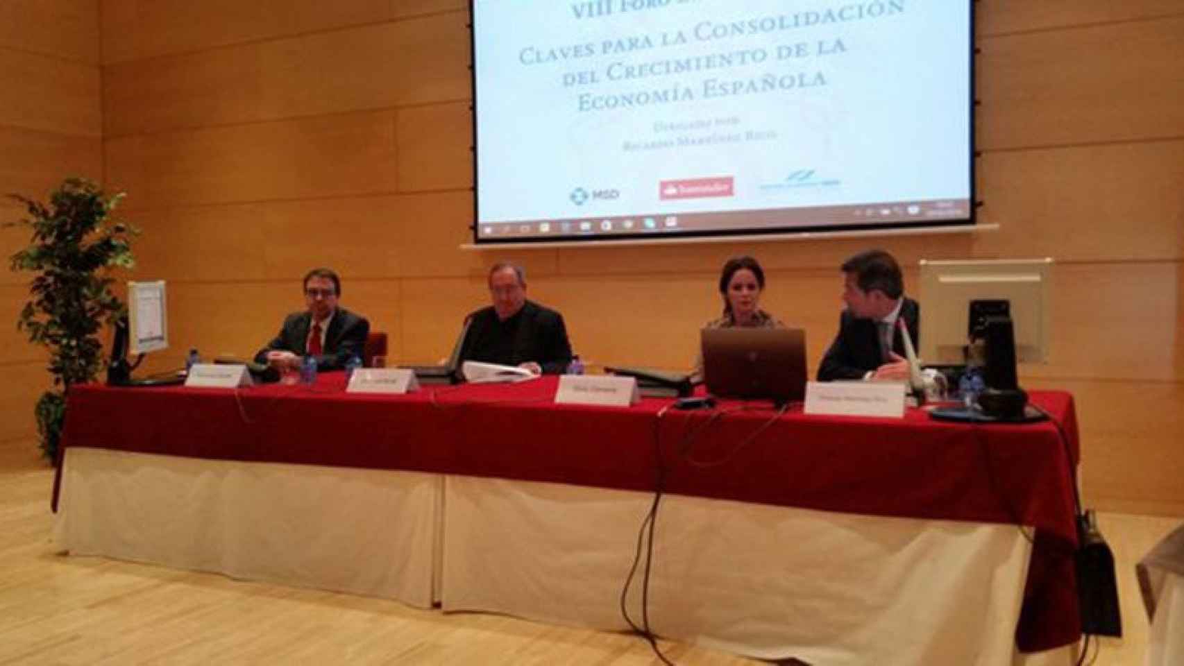 José Luis Bonet, en el VII Foro de Economía organizado por la Universidad de Alcalá.