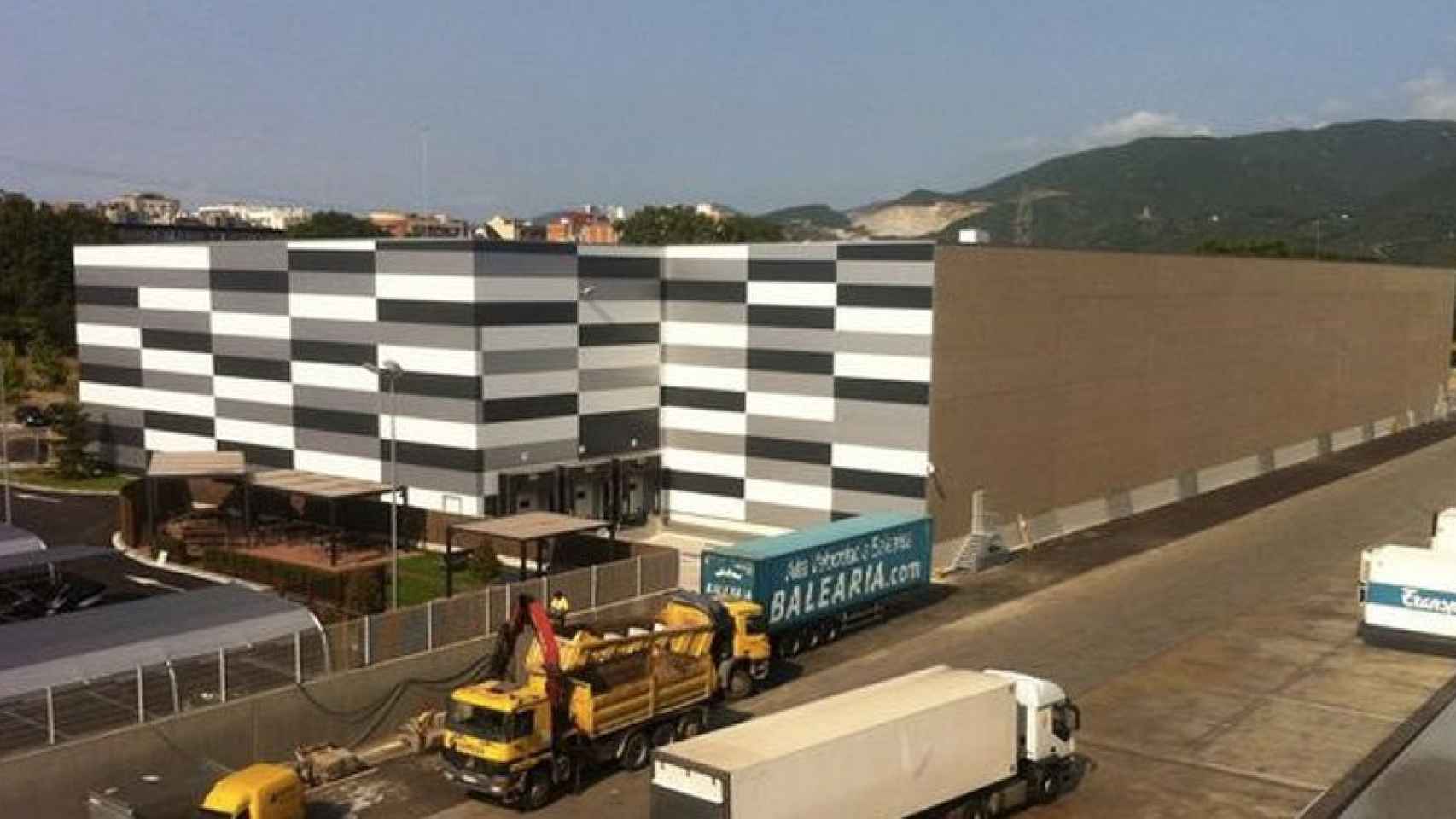 Lidl tiene su sede central en España en la plataforma logística situada entre Montcada i Reixac y Ripollet.