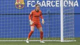 Sandra Paños defendiendo la portería del FC Barcelona / FCB