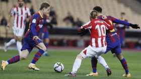 Frenkie de Jong jugando contra el Athletic Club / Redes