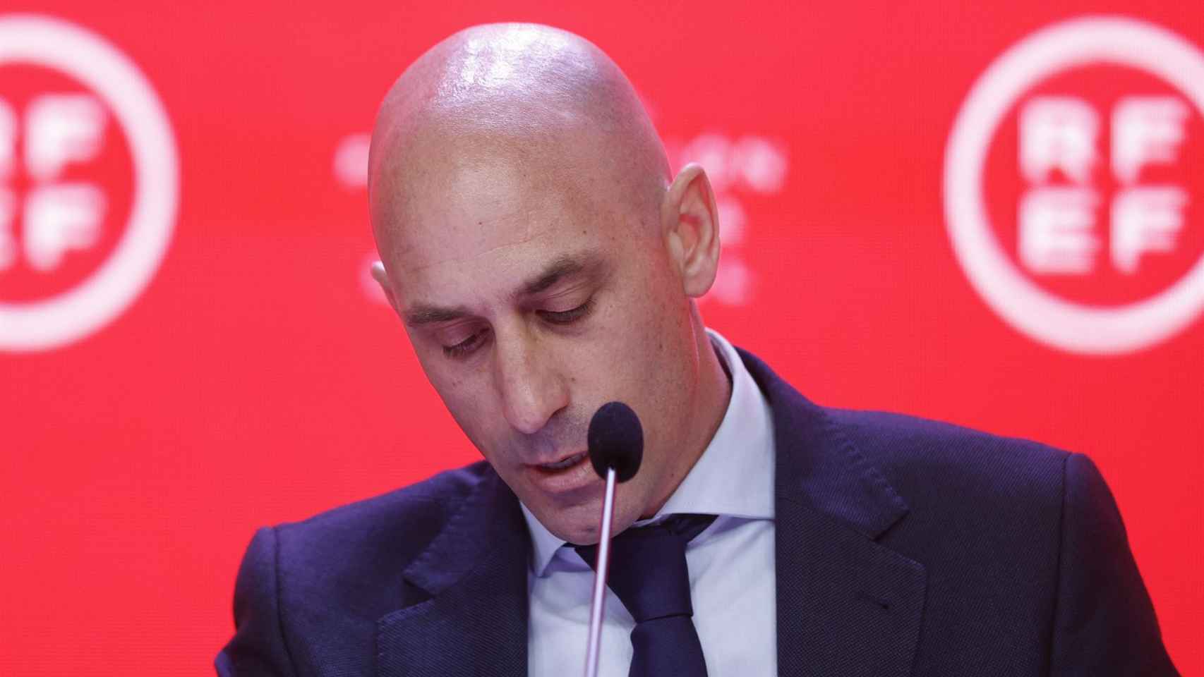 Luis Rubiales, presidente de la RFEF, en su comparecencia ante los medios de comunicación / EFE