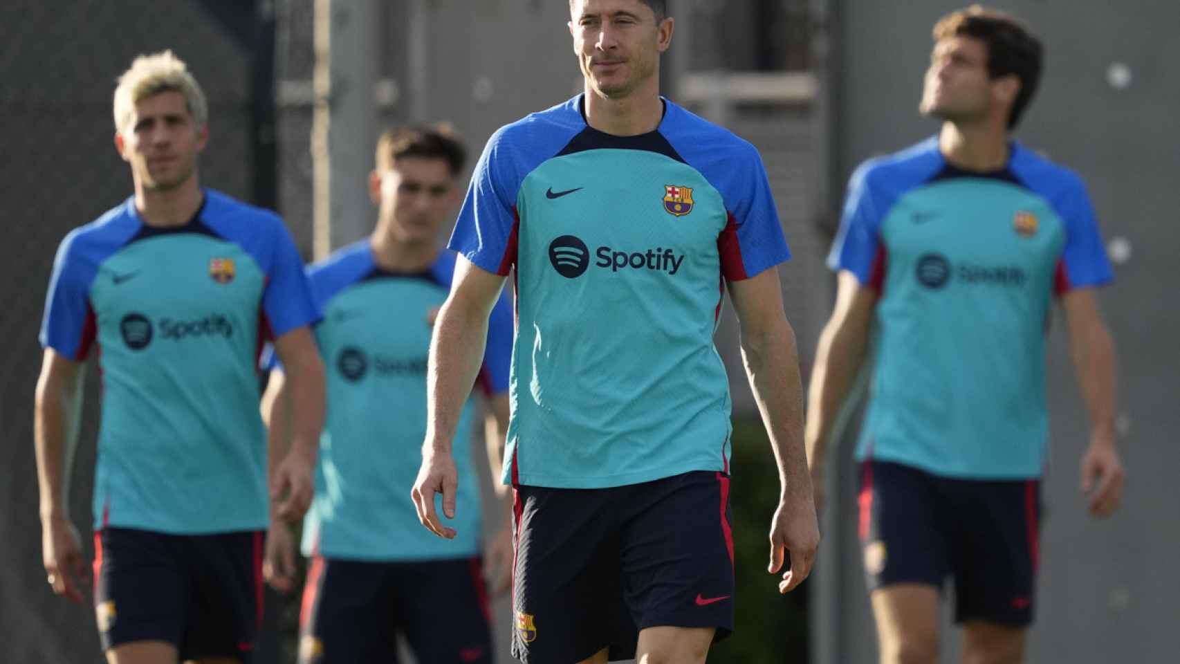 Robert Lewandowski, acudiendo a un entrenamiento del Barça / EFE