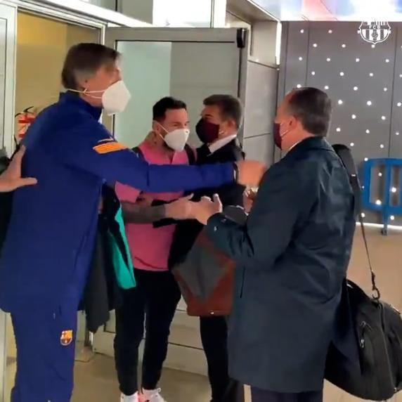 El abrazo de Laporta con Messi / FCB