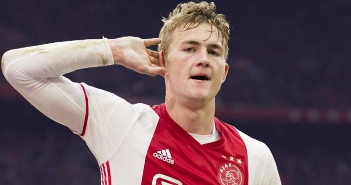 De Ligt celebrando un gol con el Ajax / EFE