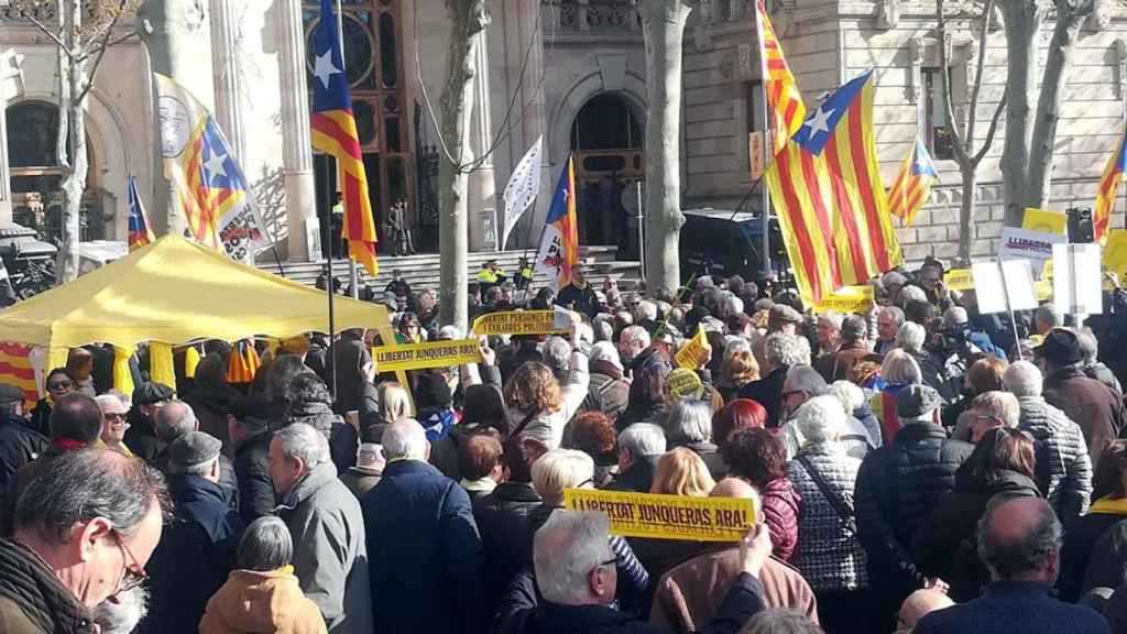 Manifestación independentista ante el TSJC / CG