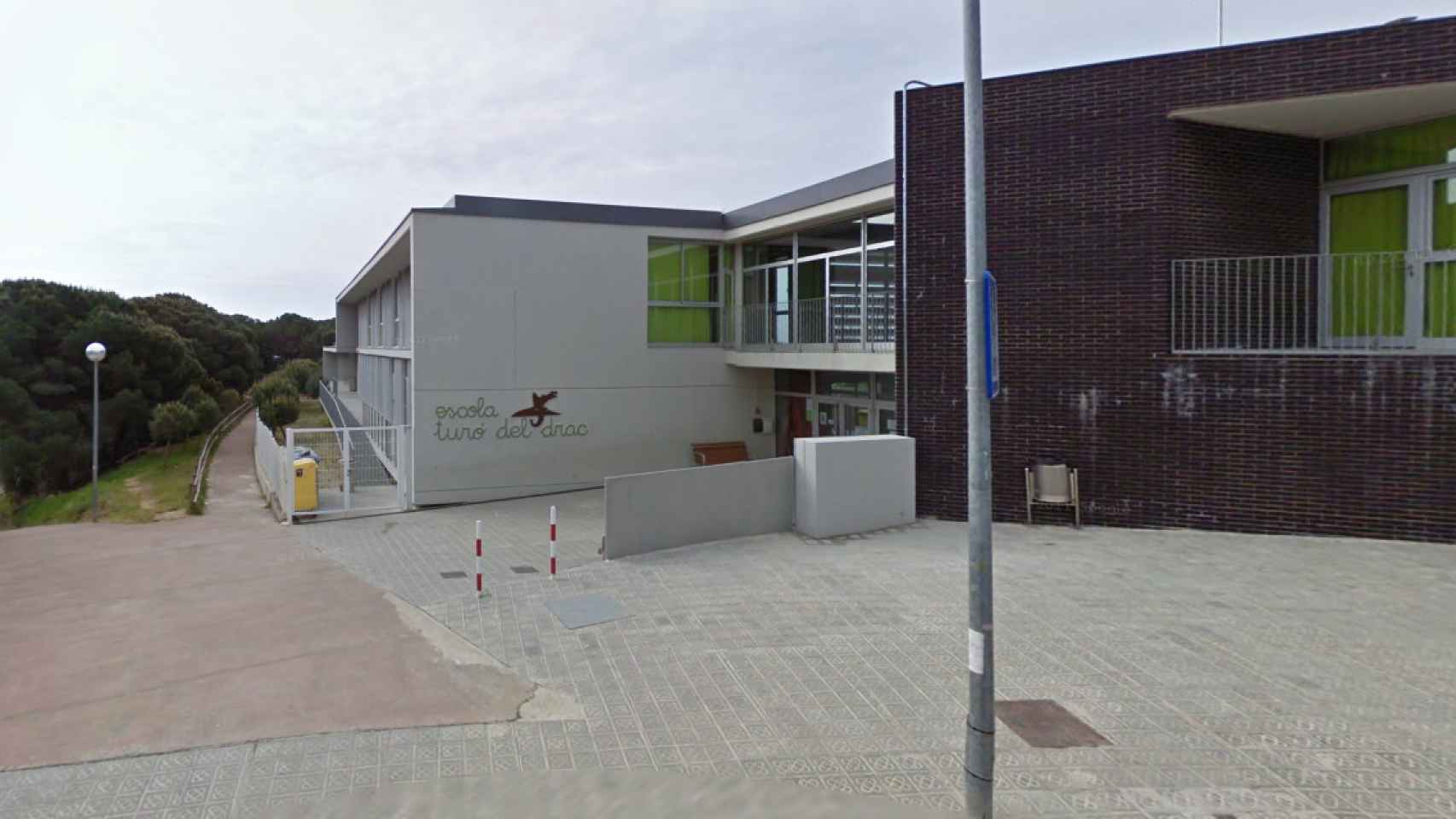 Escuela Turó del Drac de Canet de Mar / GOOGLE STREET VIEW